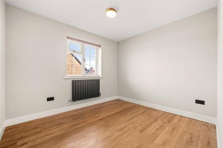 3 bedroom detached house to rent - Photo 4