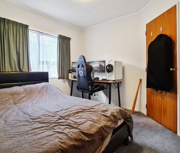 Welcome home to 35 Peppertree Lane. - Photo 6