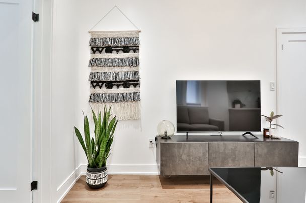 For Lease - 1365 Lansdowne Avenue Unit# Main, Toronto, Ontario - Photo 1