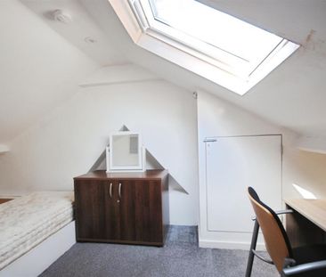 St. Marys Road, Watford - Photo 5