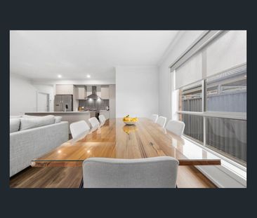 Modern Living in Highly Desirable Neighbourhood - Photo 6