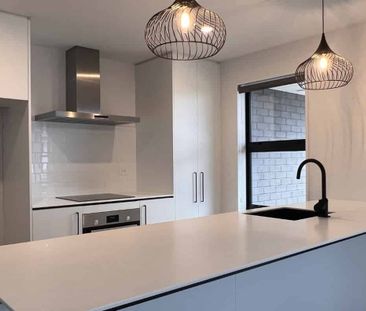 Lovely 3 bedroom home - Photo 2