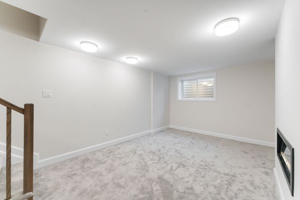 For Lease - 744 Maverick Crescent, Stittsville - Munster - Richmond, Ontario - Photo 1