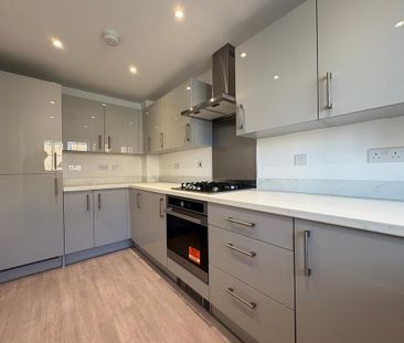 2 bedroom terraced house to rent - Photo 3