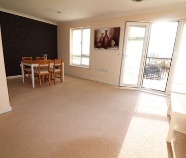 Southwell Close, Chafford hundred, Grays - Photo 3
