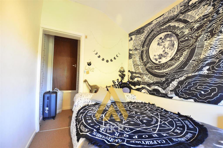 4 bedroom end of terrace house to rent - Photo 3