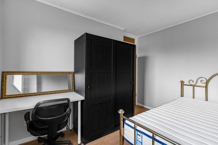 Smith Close, London, SE16 - Photo 5