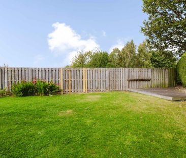 2 bedroom semi-detached house to rent - Photo 5
