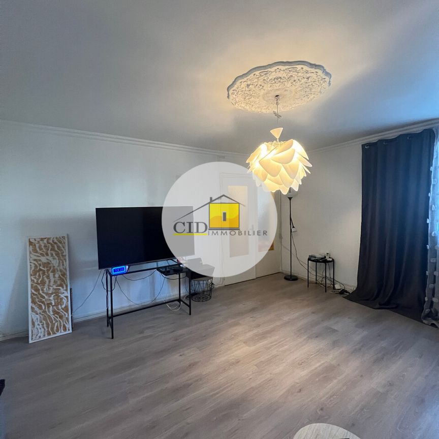 Location Appartement 4 pièces 80m² ST PRIEST 69800 - Photo 1