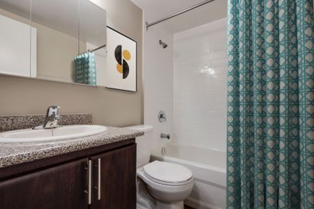 One Bedroom Apartment - Photo 3