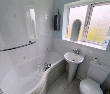 2 bedroom semi-detached house to rent - Photo 5