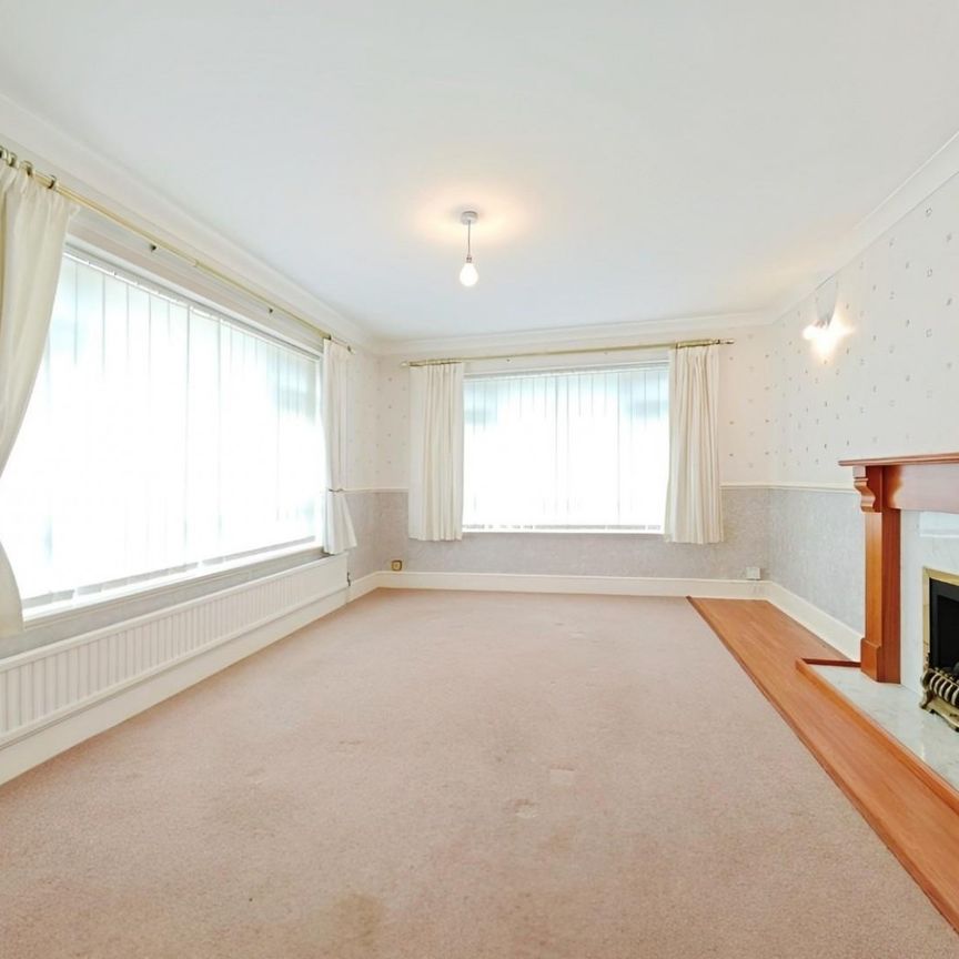 4 bedroom Bungalow To Let Total Size: 1766 SQ FT - Photo 1