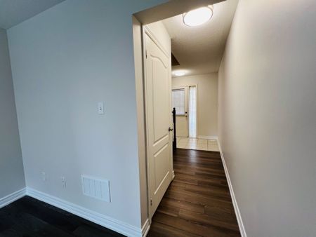 For Lease - 83 Roy Grove Way, Markham, Ontario - Photo 5