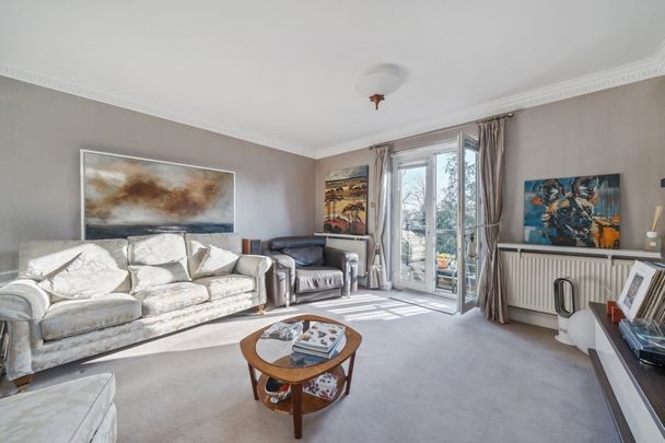 3 bedroom flat to rent - Photo 1