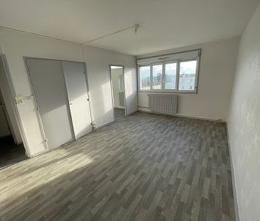 Location - Appartement T3 - 53 m² - Grand-Charmont - Photo 1