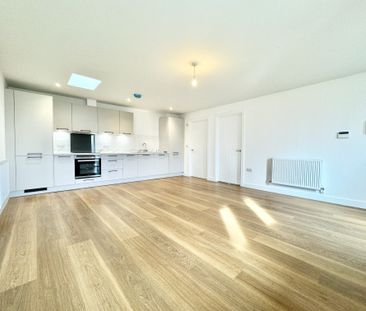 Brockenhurst Road, Ramsgate, CT11 8ED, Kent - Photo 2