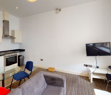 Student Properties to Let - Photo 2