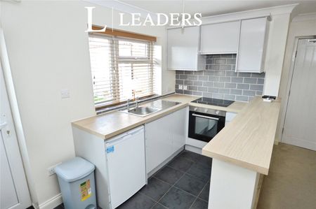 studio to rent Finchingfield Way, Colchester, Essex, CO2 - Photo 4