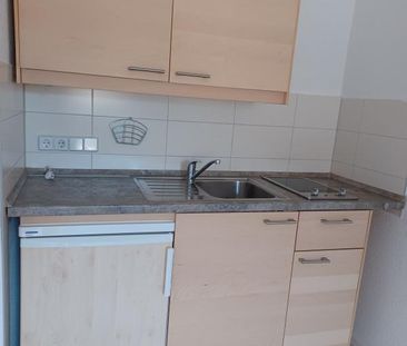 1 Raum Wohnung für Senioren mit Einbauküche und Anschluss an die Be... - Photo 1