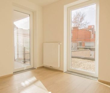 Appartement te huur in Roeselare voor € 795 met 2 slaapkamers - Foto 2