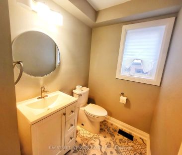 Detached Home For Lease | N9249654 - Photo 1