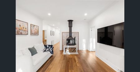 TIMELESS AND TRANQUIL IN BLACKBURN LAKE LOCALE - Photo 2