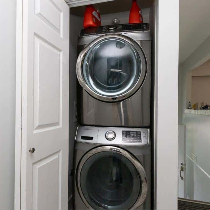 15167 108 Avenue, Surrey (Upstairs) - Photo 1