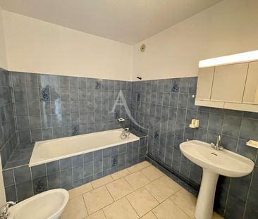 Location Appartement 3 pièces 74m² - Photo 5