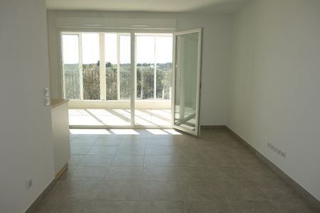 Location Appartement 2 pièces 41m² CASTELNAU LE LEZ 34170 - Photo 2