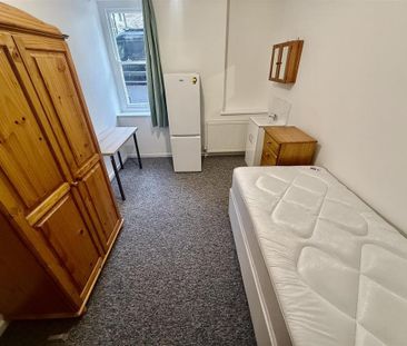 House share to rent - Photo 1