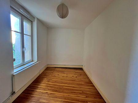 NANCY / QUARTIER JEAN JAURES - GARE : SPACIEUX APPARTEMENT F5 RENOVÉ - Photo 4