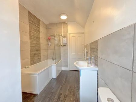 2 bedroom terraced house to rent - Photo 5