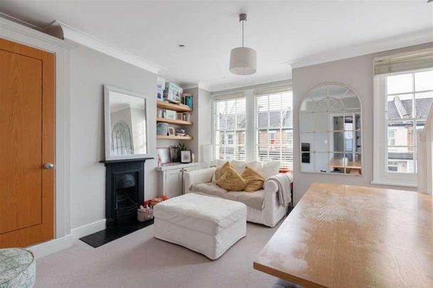 Bronson Road, Raynes, SW20 - Photo 1