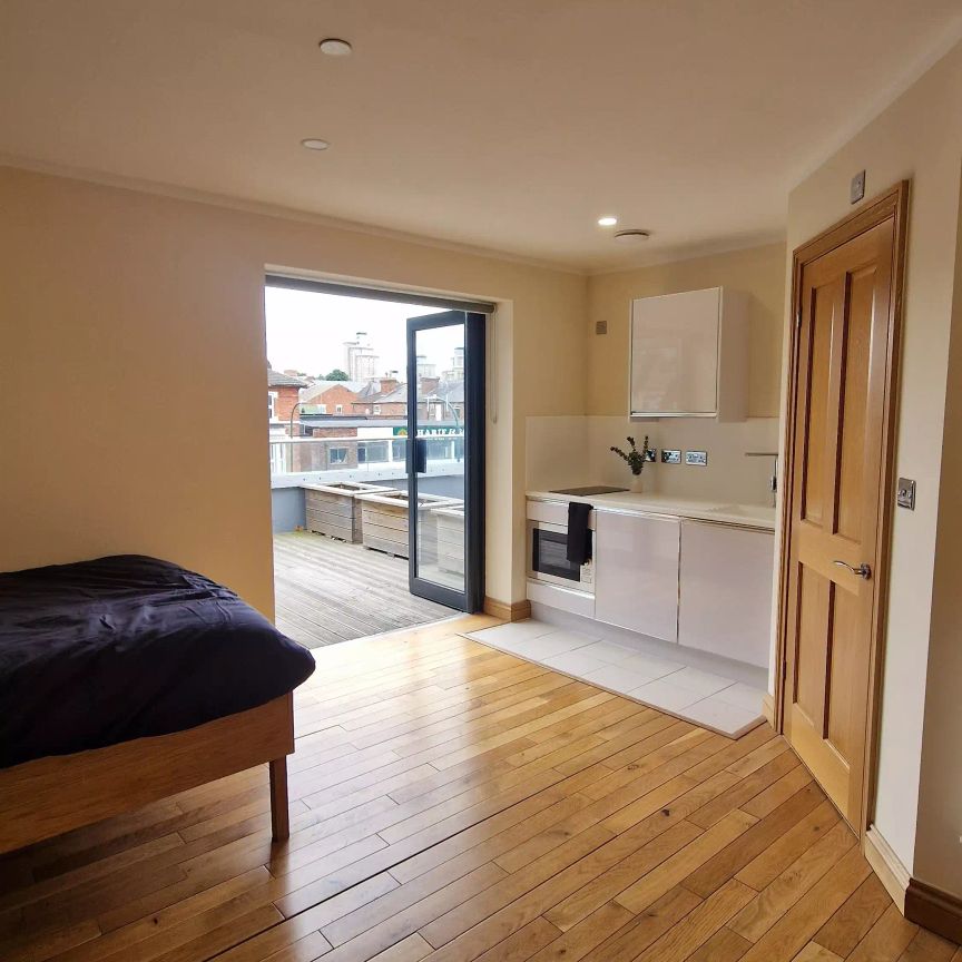 Executive Studio - Photo 1