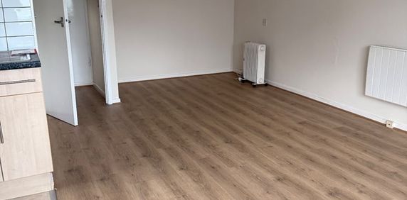 Studio Flat, Handcross Road, LU2 - Photo 2