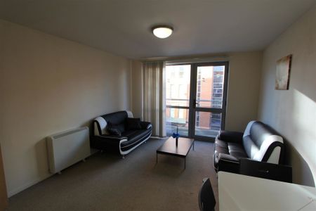 Ahlux Court, Leeds City Centre, LS2 7QQ - Photo 2