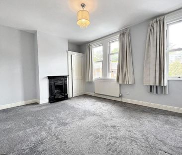 3 bedroom terraced house to rent - Photo 4