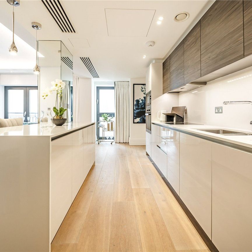 Kensington Gardens Square, Notting Hill, W2 - Photo 1