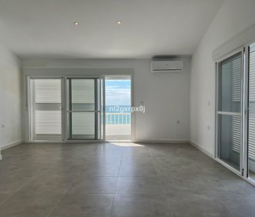 Semi-Detached House in Estepona - Photo 1