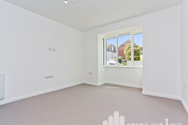 1 Bed Flat, Reigate Road, BN1 - Photo 1