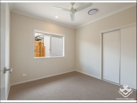 Brand New 4 Bedder Family House unbeatable LOW Price $615 pw - Photo 4
