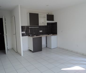 Location Appartement 2 pièces 42m² - Photo 3