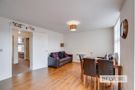 2 bedroom flat to rent - Photo 2