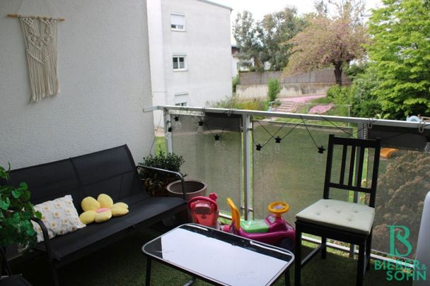Optimale Jungfamilien-Wohnung mit Loggia, Gartennutzung und Garagenplatz! - Photo 1