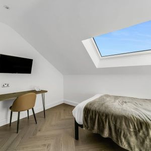 6 bedroom house to rent - Photo 2