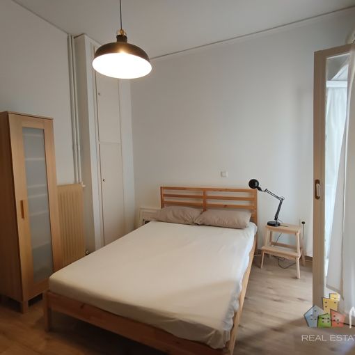 Studio for rent - Photo 1