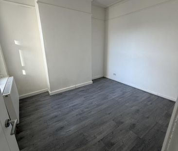 5 bedroom terraced house to rent - Photo 2