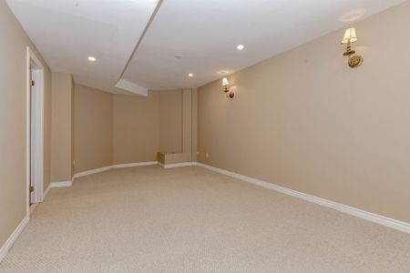 For Lease - 2257 Manor Hill Drive, Mississauga, Ontario - Photo 5