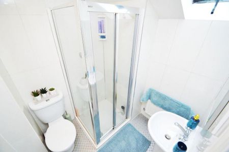 5 bedroom house to rent - Photo 2
