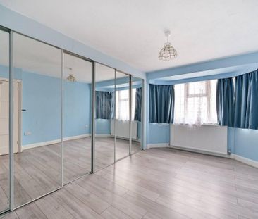 4 bedroom detached house to rent - Photo 3